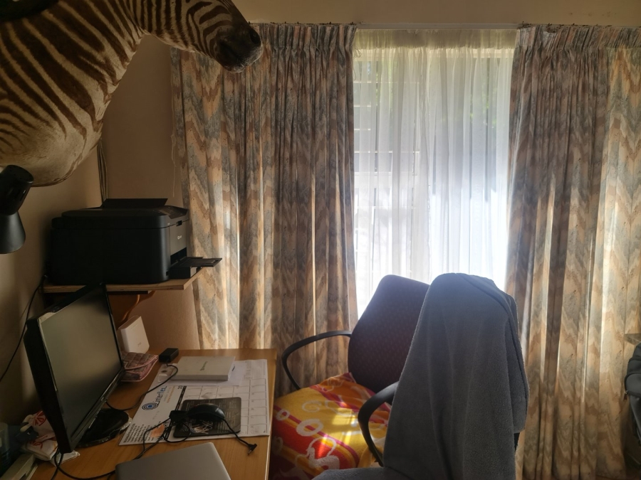 4 Bedroom Property for Sale in Safari Gardens North West